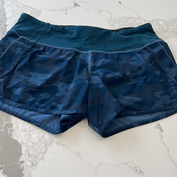 Lululemon shorts - Picture 3 of 6